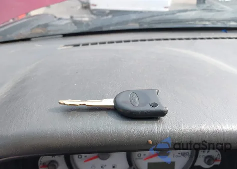 2005 Ford Escape Xlt z USA, uszkodzony, nr VIN 1FMYU93125KB84638